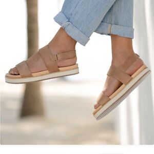 Nisolo Tan Women's Sandals